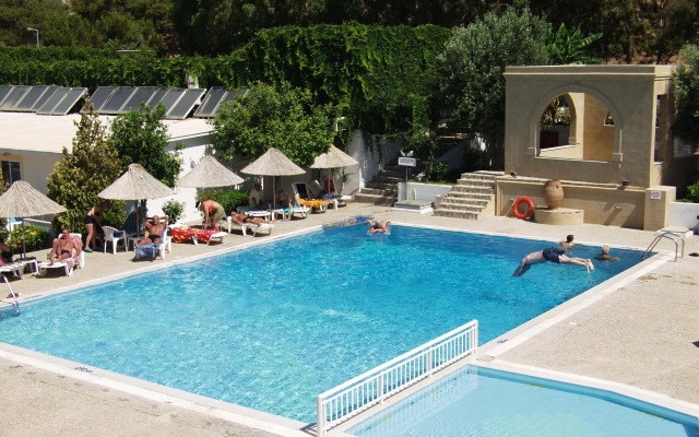 Ilyssion Hotel