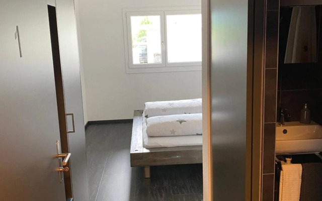 Moto-Center BeO AG (Bike & Bed)