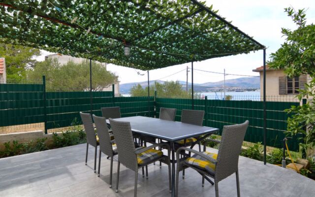 Apartment Klarić Ammoudi 25978