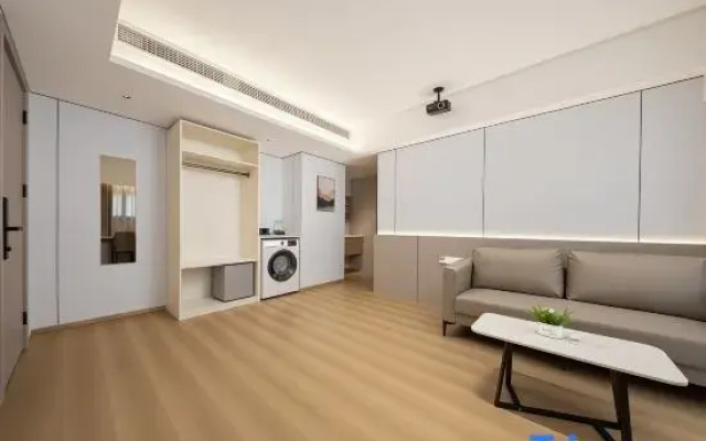 Yunshanju · High-altitude Homestay (Chongqing Auto Expo Center Xianwai City Garden)