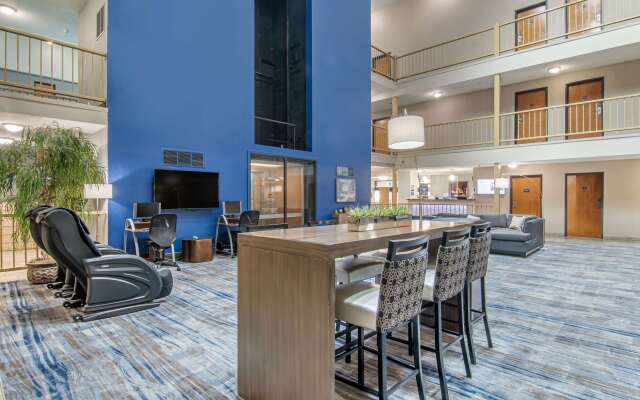 Best Western On The River