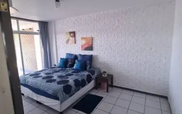 Margate, Granada 102