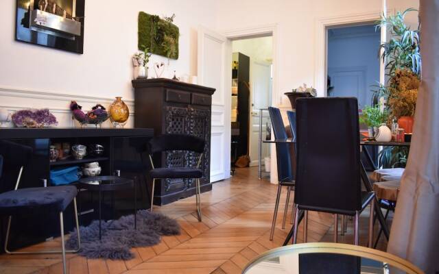 Charming 1 Bedroom Apartment in St Germain