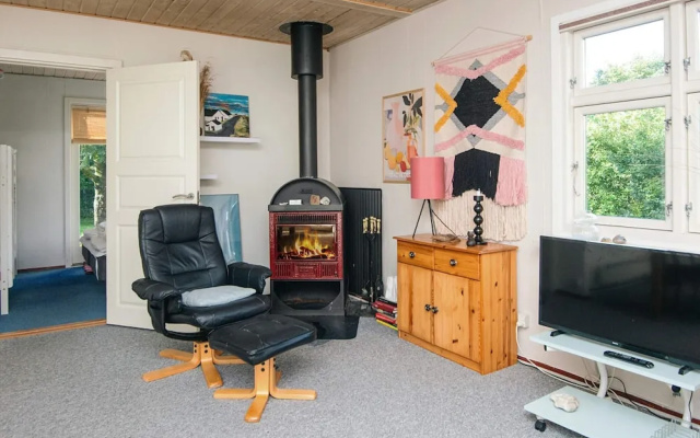 6 Person Holiday Home in Hemmet