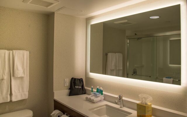 Holiday Inn Express West Los Angeles-Santa Monica