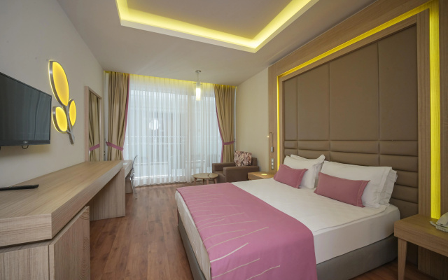 Orka Lotus Beach - Image 5
