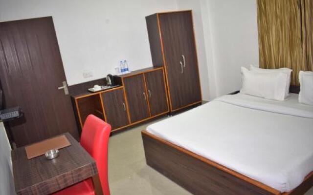 Hotel Akanksha Palace