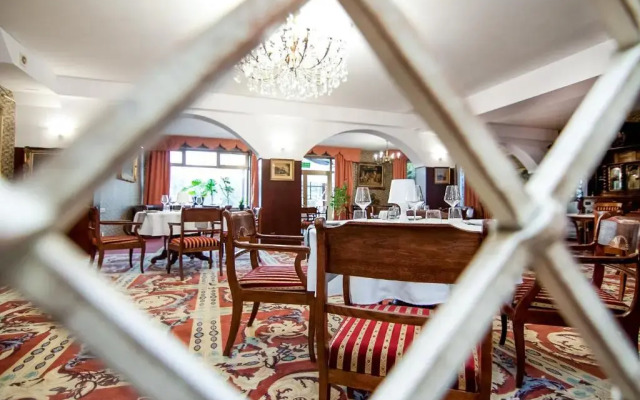 Bella Vista Hotel