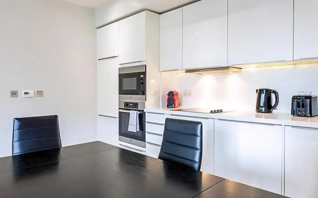 Wonderful Holborn Apartment