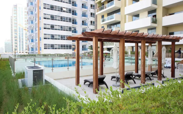 Silk Valley - Brand new 1B with pool view