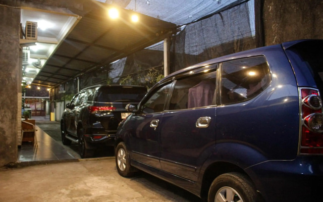 Super OYO Capital O 2258 Santana Syariah Guest House