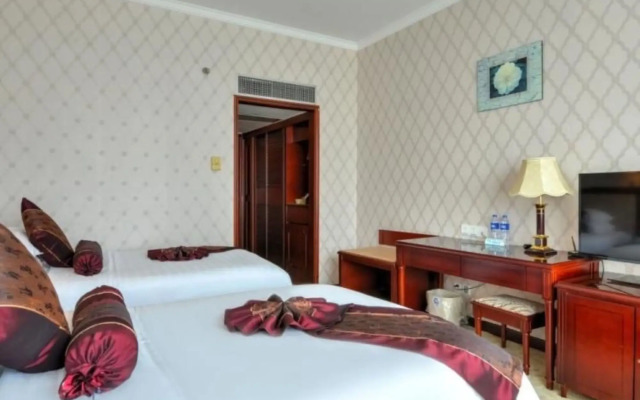 Xiamen Huaqiao Hotel