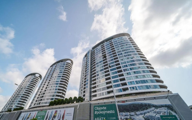 Comfy condo & FREE parking