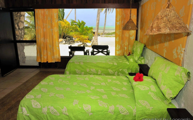 Small Hope Bay Lodge