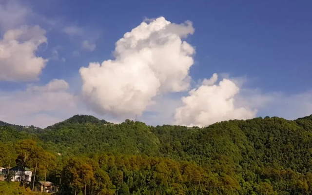 Goroomgo HMVR Dalhousie