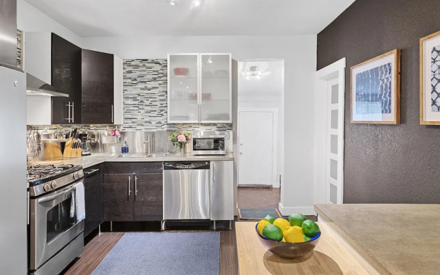 City Oasis with Inviting Flair