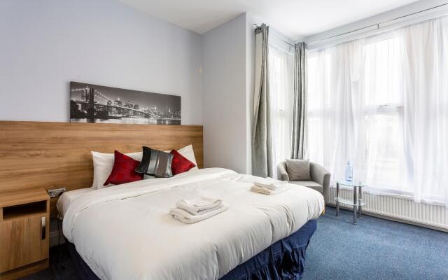 Wellesley Hotel
