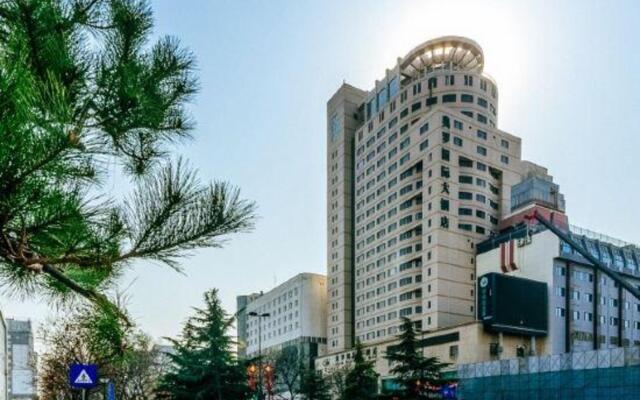 Aurum International Hotel