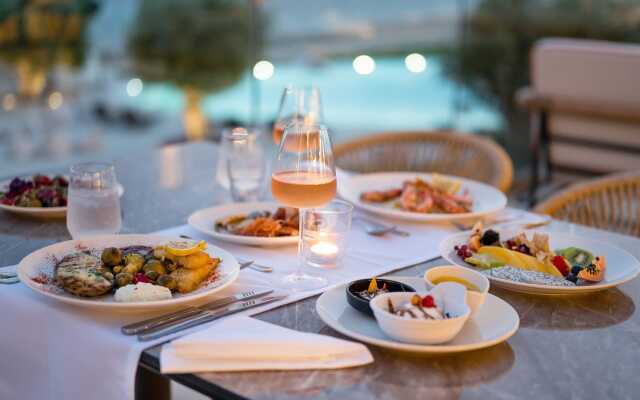 Ammoa Luxury Hotel & Spa Resort