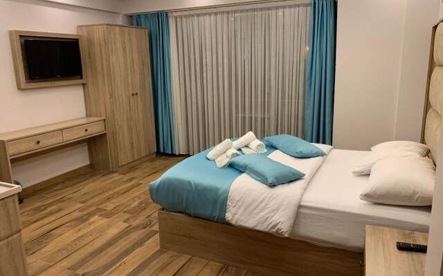 Danis Motel