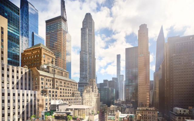 Courtyard by Marriott New York Manhattan / Central Park