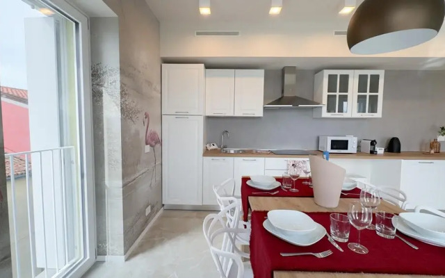 Seafront Modern Farmont Flamingo Suite