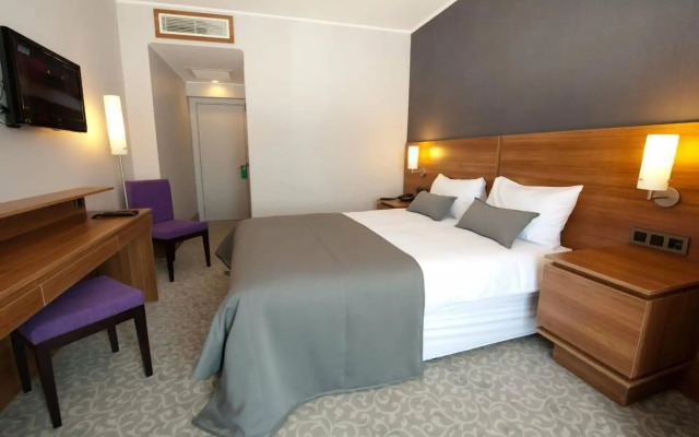 Hotel 117