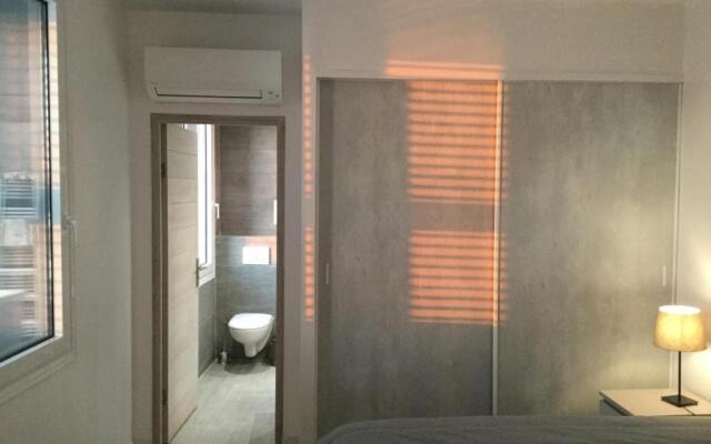 Cabanon Marseillais 45 m2 sur l'eau à Malmousque