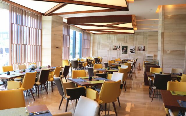 Holiday Inn Wuxi Taihu New City by IHG