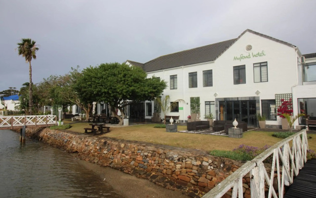 My Pond Hotel