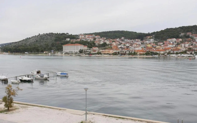 Apartments by the sea Trogir - 16211