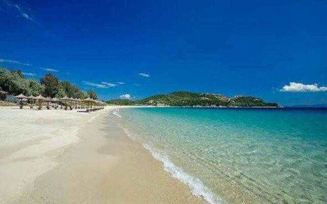 Athos Bay Villa