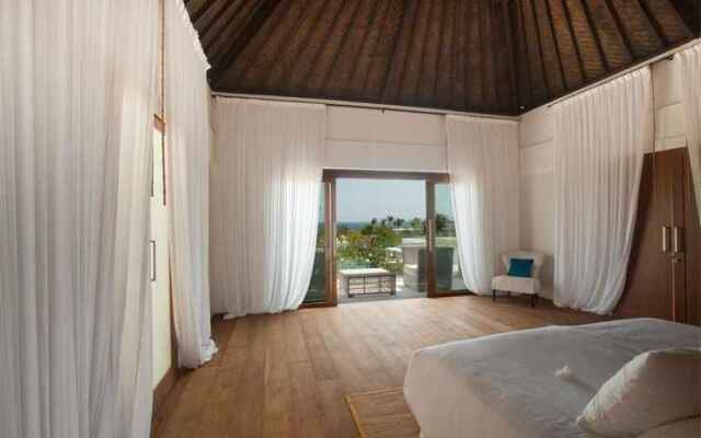 Villa Ombak Putih
