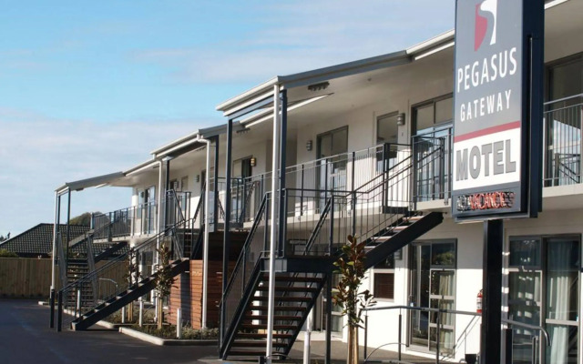 Pegasus Gateway Motels and Apartments