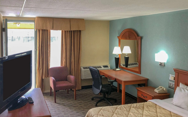 Rodeway Inn Joint Base Andrews Area