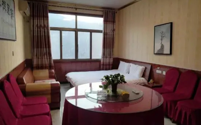 Jingji Private House Cai B&B
