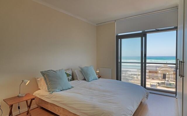 Luxury Self Catering Accommodation At Muizenberg East Beaches - Muizenberg