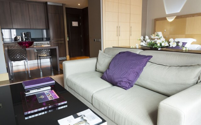 Отель Nexus Valladolid Suites & Hotel