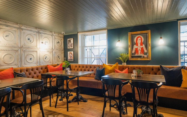 Clifton Hotel