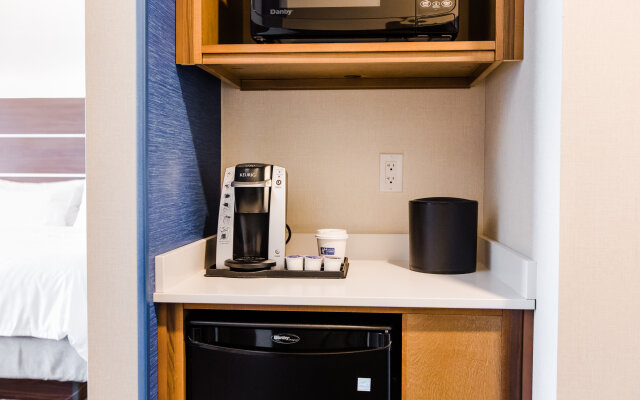 Holiday Inn Express & Suites West Edmonton - Mall Area by IHG