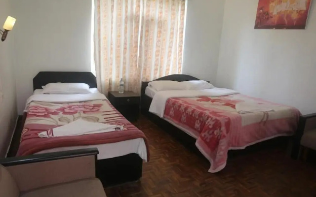 Hotel M&D Suites