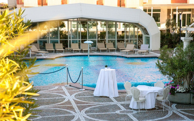 Hotel Palace