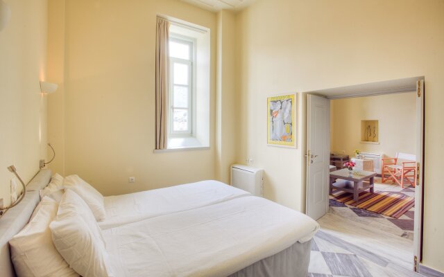 Hydra Hotel