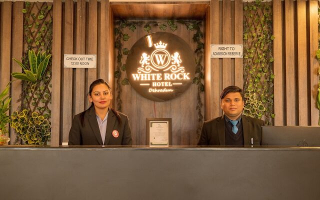 White Rock By The Solitaire Hospitality
