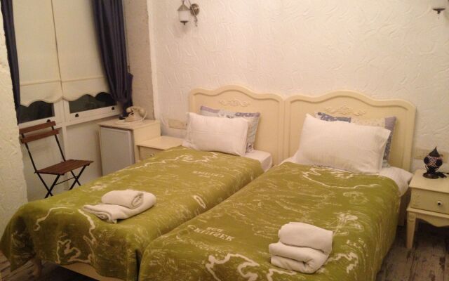 Rue d’Azur Alacati