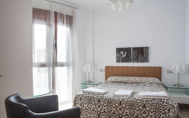 Apartamentos & Suites Real de Cartuja