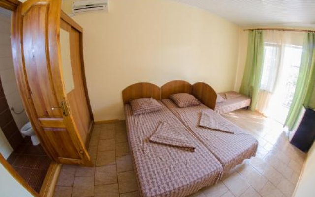 Guest House Primorskaya 25