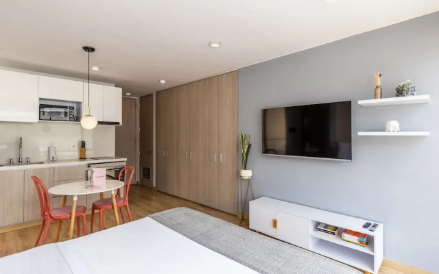 w Comfortable Loft in Santa Ana