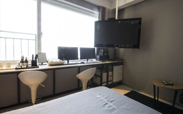 JK Hotel