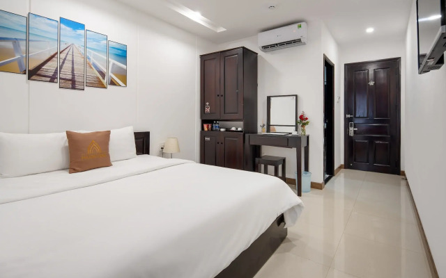 Phuong Dong Hotel & Apartment